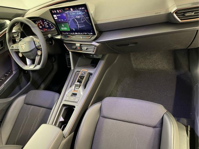 Cupra / Leon Sportstourer / Schwarz / / / 150PS TDI DSG AHK+Matrix+Navi+Kessy+Kamera+SideAssist+Sitzheiz+Alu18