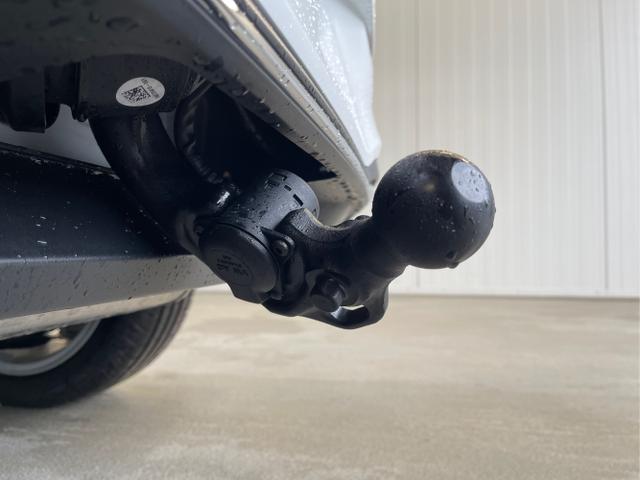 Volkswagen / Golf / Schwarz / / / 1.5 eHybrid 150kW/204PS DSG IQ.Light+Navi+Travel Assist+HUD+Winterpaket