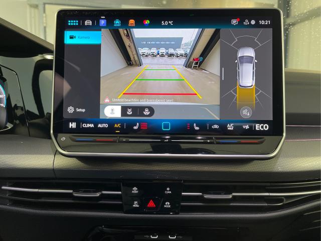 Volkswagen / Golf / Schwarz / / / 1.5 eHybrid 150kW/204PS DSG IQ.Light+Navi+Travel Assist+HUD+Winterpaket
