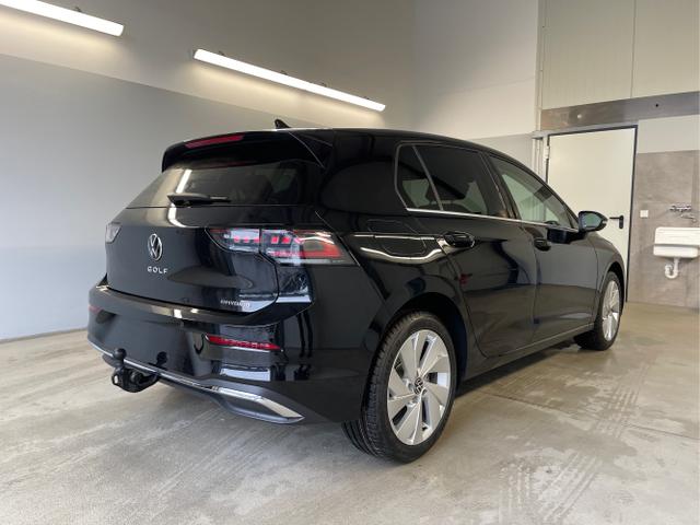 Volkswagen / Golf / Schwarz / / / 1.5 eHybrid 150kW/204PS DSG IQ.Light+Navi+Travel Assist+HUD+Winterpaket