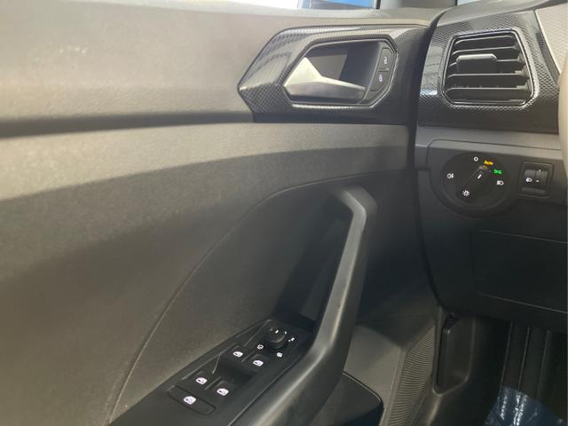 Volkswagen / T-Cross / Blau / / / 115PS DSG AHK+Navi+Kessy+Sitzheizung+App-Connect+ACC