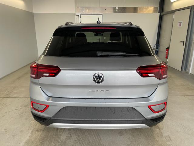 Volkswagen / T-Roc / Silber / / / 150PS DSG AHK+Kessy+Kamera+ACC+Sitzheiz+Navi+IQ.Drive