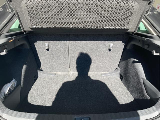 Skoda / Scala / Grau / / / 115PS DSG GV5+AHK+Kamera+Kessy+PDC+Sitzheiz+Alu16+Climatronic