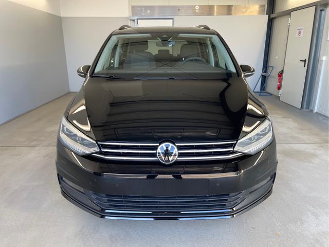 Volkswagen / Touran / Schwarz / / / 150PS 7Si+IQ.Light+TrailerAss+Cam+Navi+Kamera+Alarm+Kessy+App-Connect