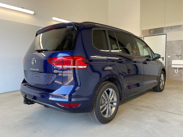 Volkswagen / Touran / Blau / / / 150PS 7Si+IQ.Light+TrailerAss+Cam+Navi+Kamera+Alarm+Kessy+App-Connect
