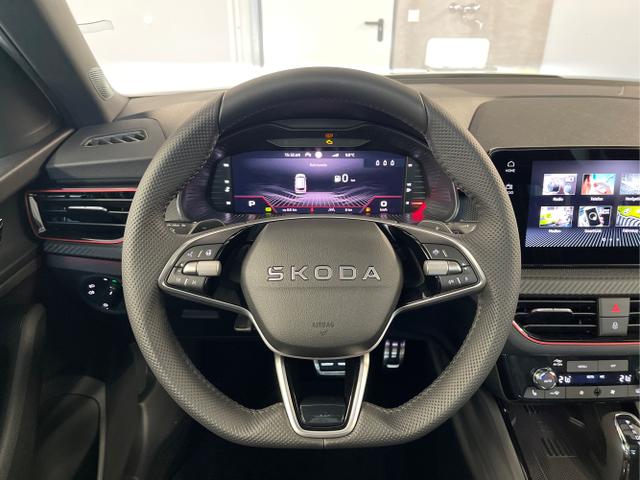 Skoda / KAMIQ / Wei&szlig; / / / 115PS DSG AHK+Navi+Matrix+GV5+Pano+Kessy+Kamera+Alu17+Sitzheiz