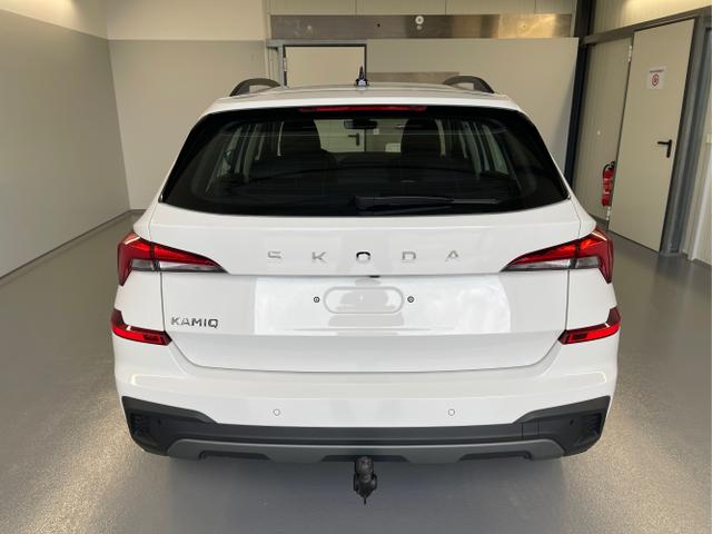 Skoda / KAMIQ / Wei&szlig; / / / 115PS AHK+Kessy+PDC vo+hi+Alarm+Kamera+Climatronic+App Connect 