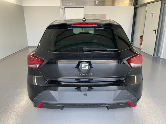 Seat / Ibiza / Schwarz / / / 95PS Kamera+ACC+GV5+App-Conect+Sitzheizung+ParkPilot hinten
