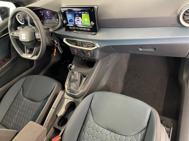 Seat / Ibiza / Schwarz / / / 95PS Kamera+ACC+GV5+App-Conect+Sitzheizung+ParkPilot hinten