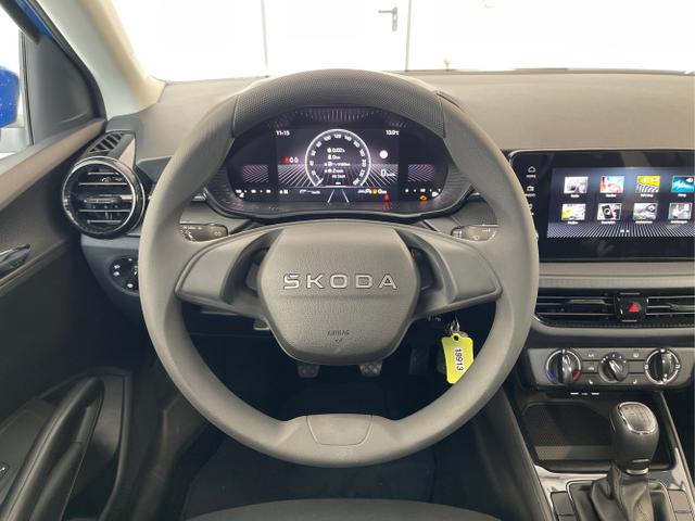 Skoda / Fabia / Blau / / / 115PS Sitzheizung+Sunset+5 Jahre Garantie+Lane Assist