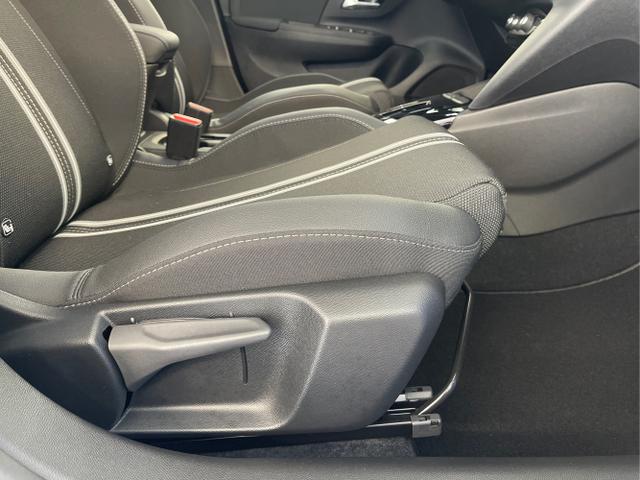 Opel / Corsa / Wei&szlig; / / / 110PS Automatik Navi+Acc+Sitzheizung+Kamera+Keyless