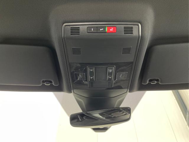 Volkswagen / T-Cross / Silber / / / 150PS DSG GV5+Navi+IQ.Light+AHK+Black+Cam+Keyless+Side+Climatronic