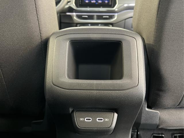 Volkswagen / T-Cross / Silber / / / 150PS DSG GV5+Navi+IQ.Light+AHK+Black+Cam+Keyless+Side+Climatronic