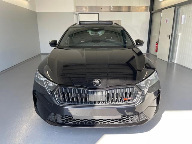 Skoda / Octavia Combi / Schwarz / / / 265PS DSG HUD+Pano+360&deg;+DCC+AHK+CANTON+Matrix+Alu19+eHeck+GV4