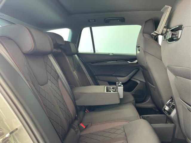 Skoda / Octavia Combi / Schwarz / / / 265PS DSG HUD+Pano+360&deg;+DCC+AHK+CANTON+Matrix+Alu19+eHeck+GV4