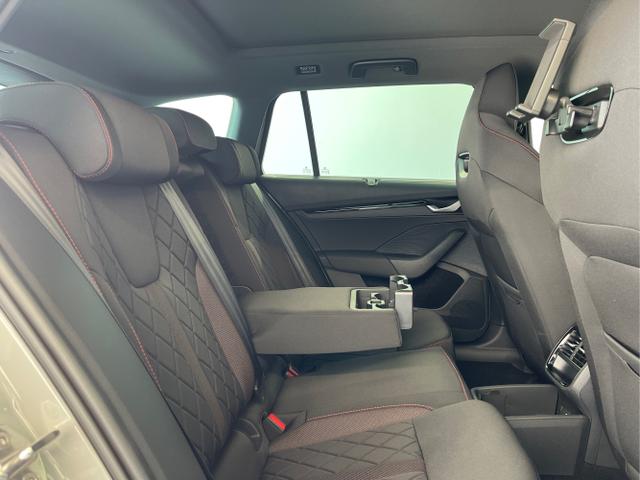 Skoda / Octavia Combi / Blau / / / 265PS DSG HUD+Pano+360&deg;+DCC+AHK+CANTON+Matrix+Alu19+eHeck+GV4