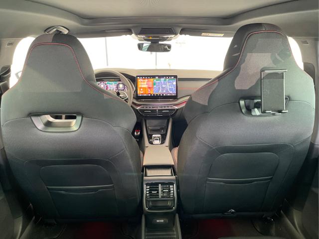 Skoda / Octavia Combi / Blau / / / 265PS DSG HUD+Pano+360&deg;+DCC+AHK+CANTON+Matrix+Alu19+eHeck+GV4