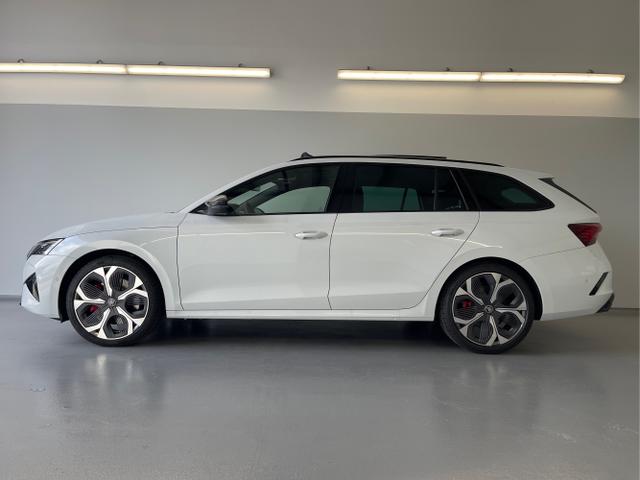 Skoda / Octavia Combi / Wei&szlig; / / / 265PS DSG HUD+Pano+360&deg;+DCC+AHK+CANTON+Matrix+Alu19+eHeck+GV4