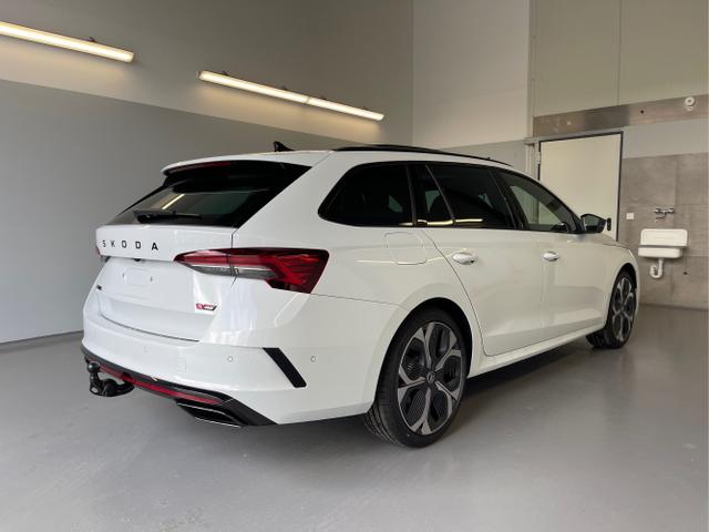 Skoda / Octavia Combi / Wei&szlig; / / / 265PS DSG HUD+Pano+360&deg;+DCC+AHK+CANTON+Matrix+Alu19+eHeck+GV4