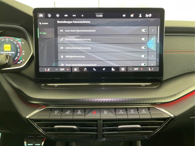 Skoda / Octavia Combi / Wei&szlig; / / / 265PS DSG HUD+Pano+360&deg;+DCC+AHK+CANTON+Matrix+Alu19+eHeck+GV4