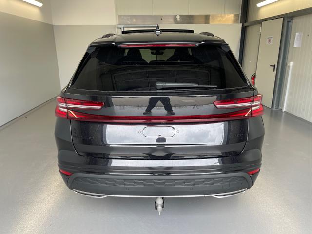 Skoda / Kodiaq / Schwarz / / / 193PS TDI 4x4 7Sitze+AHK+HUD+Pano+360&deg;+GV5+Navi+CANTON+Alu20