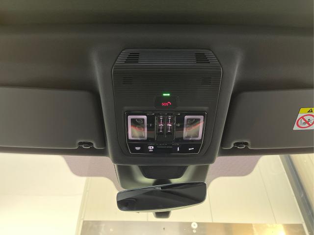 Skoda / Kodiaq / Schwarz / / / 193PS TDI 4x4 7Sitze+AHK+HUD+Pano+360&deg;+GV5+Navi+CANTON+Alu20