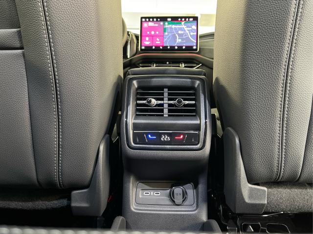 Skoda / Kodiaq / Schwarz / / / 193PS TDI 4x4 7Sitze+AHK+HUD+Pano+360&deg;+GV5+Navi+CANTON+Alu20