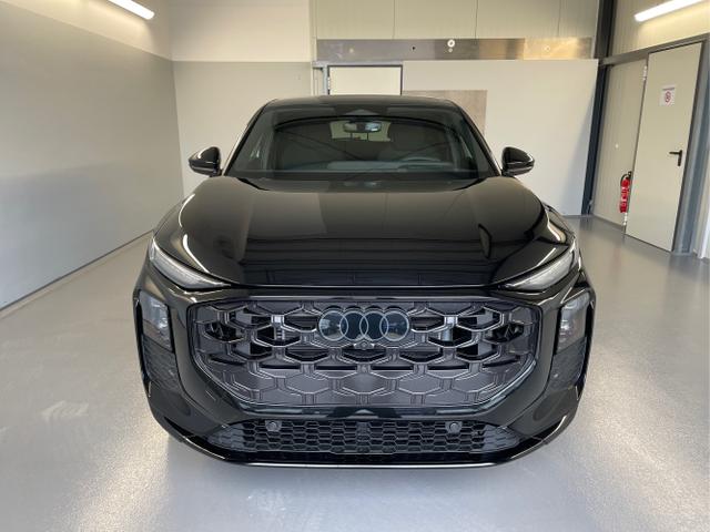 Audi Q3 - Sportback NEU TFSI 265 PS quattro S line Pano+TechPro+Matrix+AHK+HUD+Alu20+KlimaPlus+DCC+SONOS