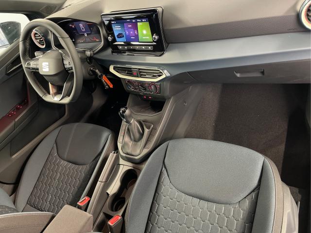 Seat / Ibiza / Schwarz / / / 95PS Kamera+ACC+GV5+App-Conect+Sitzheizung+ParkPilot hinten