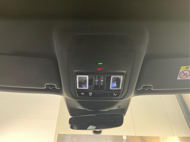 Audi / Q3 Sportback / Blau / / / TFSI 265 PS quattro S line Pano+TechPro+Matrix+AHK+HUD+Alu20+KlimaPlus+DCC+SONOS