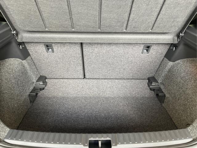  / / / / / 