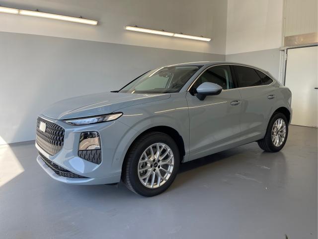 Audi Q3 - Sportback NEU TFSI quattro Tech+AHK+LEDPlus+ACC+Kamera+Alu18+Volllack