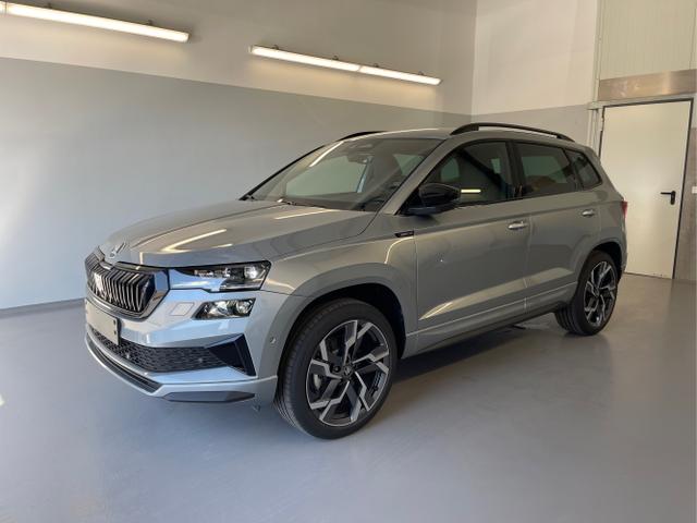 KFZ (Lager) Skoda Karoq - Sportline TSI 4x4 360&deg; 19 Zoll Navi AHK 360&deg; ACC Frontscheibe beheizbar Travel Assist