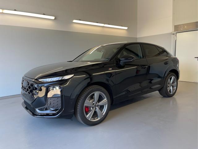 Audi Q3 - Sportback NEU TFSI quattro S line TechPro+Matrix+AHK+Alu19+KlimaPlus+ExtSchwarz+DCC
