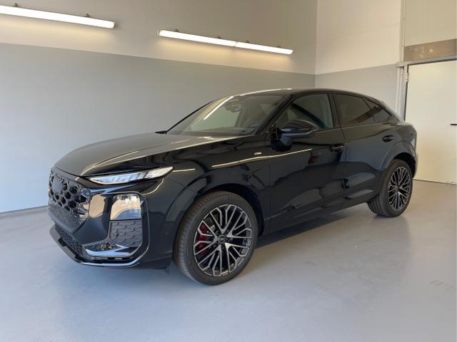 Audi Q3 - Sportback NEU TFSI quattro S line Pano+TechPro+Matrix+AHK+HUD+Alu20+KlimaPlus+DCC+SONOS