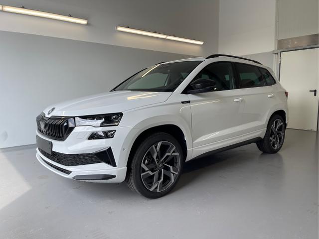 KFZ (Lager) Skoda Karoq - Sportline TSI 4x4 360&deg; 19 Zoll Navi AHK 360&deg; ACC Frontscheibe beheizbar Travel Assist