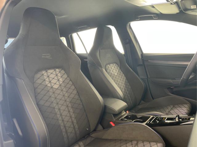  / / / / / 