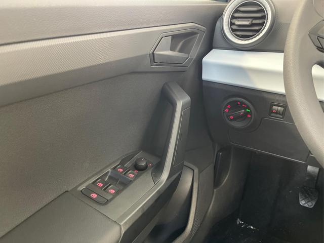 Seat Ibiza 1.0 MPI 10J-Garantie+Sitzheiz+Klima+FullLink+PDC+Regensensor+LED 