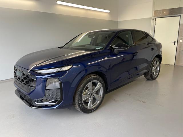 Audi Q3 - Sportback NEU TFSI quattro S line Tech+AHK+Alu19+LEDplus+KlimaPlus+ExtSchwarz