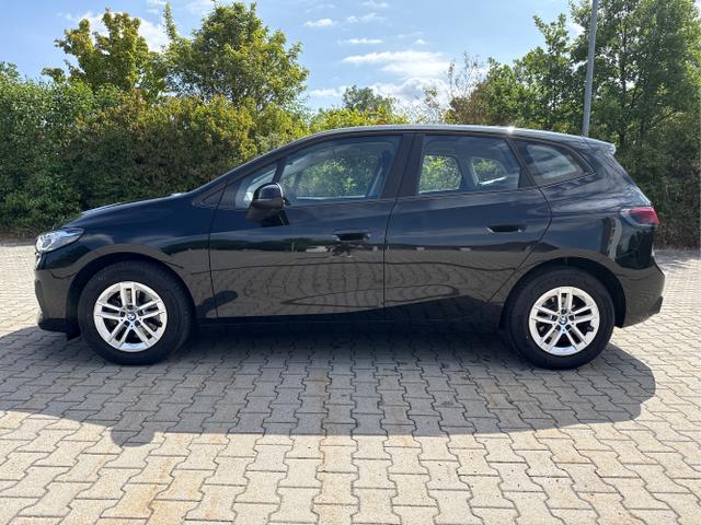 BMW / 2er Active Tourer / Schwarz / / / 