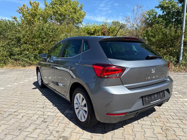 Seat / Ibiza / Grau / / / 