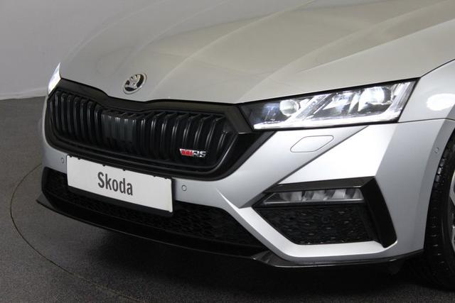 Skoda Octavia Combi RS PLUS 2.0 TDI 7-Gang-DSG 