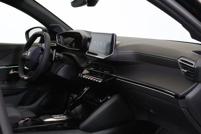 Peugeot 208 GT 1.2l Pure Tech 130 8-Stufen-Automatikgetriebe 