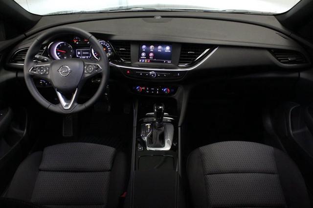 Opel Insignia Country Tourer Sports Elegance 2.0 Diesel 8-Stufen-Automatik 