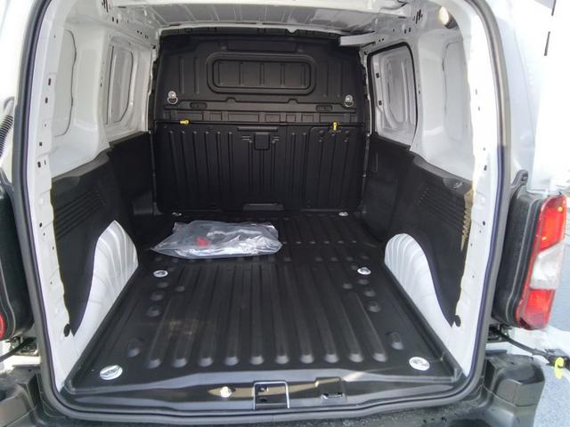 Opel Combo Cargo Basis 1.5 Diesel 6-Gang 