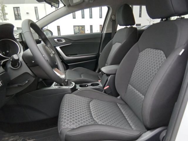 Kia Ceed Sportswagon Silver 1.5 T-GDI 6-Gang 