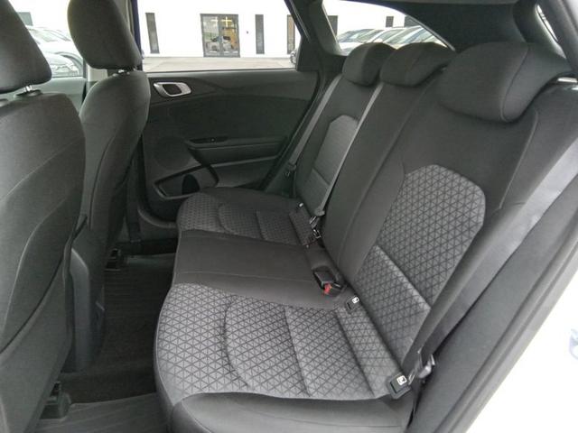 Kia Ceed Sportswagon Silver 1.5 T-GDI 6-Gang 