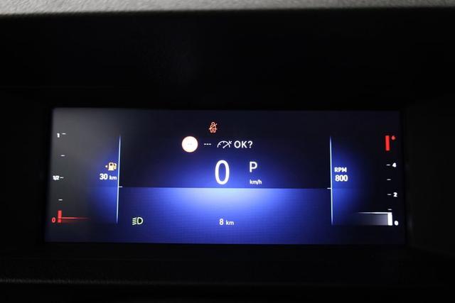 Opel Vivaro Kombi 9-Sitzer Lang 2.0 Diesel 8-Gang Automatikgetriebe 