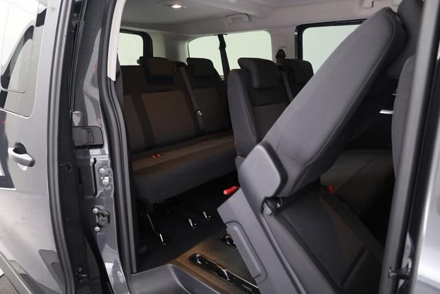 Opel Vivaro Kombi 9-Sitzer Lang 2.0 Diesel 8-Gang Automatikgetriebe 