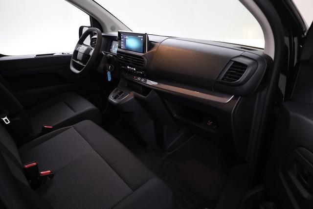 Opel Vivaro Kombi 9-Sitzer Lang 2.0 Diesel 8-Gang Automatikgetriebe 
